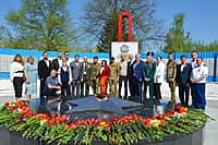 В Алатыре на Мемориале воинам, павшим в годы Великой Отечественной войны 1941–1945 гг., был зажжён Вечный огонь.